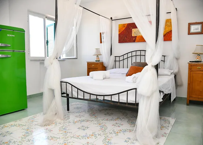 Fantasy House Apartaments Pensionat 3*