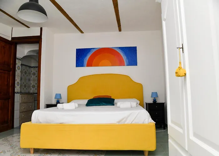Fantasy House Apartaments Forio (Isola d'Ischia)
